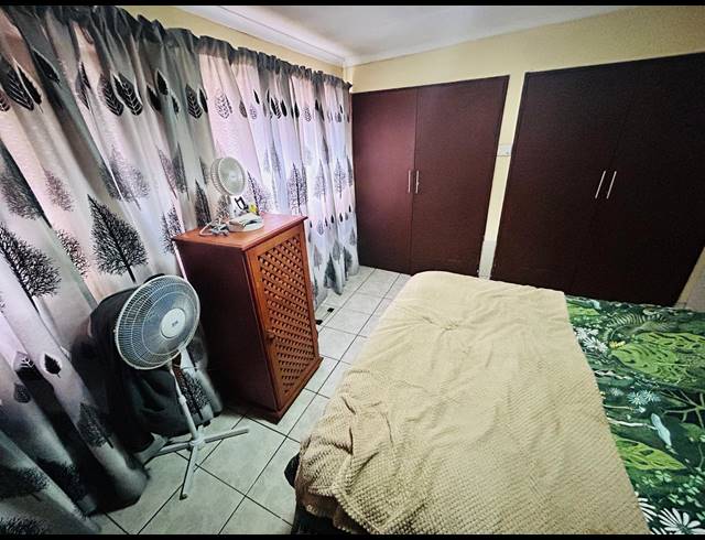 5 BEDROOM FREESTANDING FOR SALE IN PRETORIA WEST